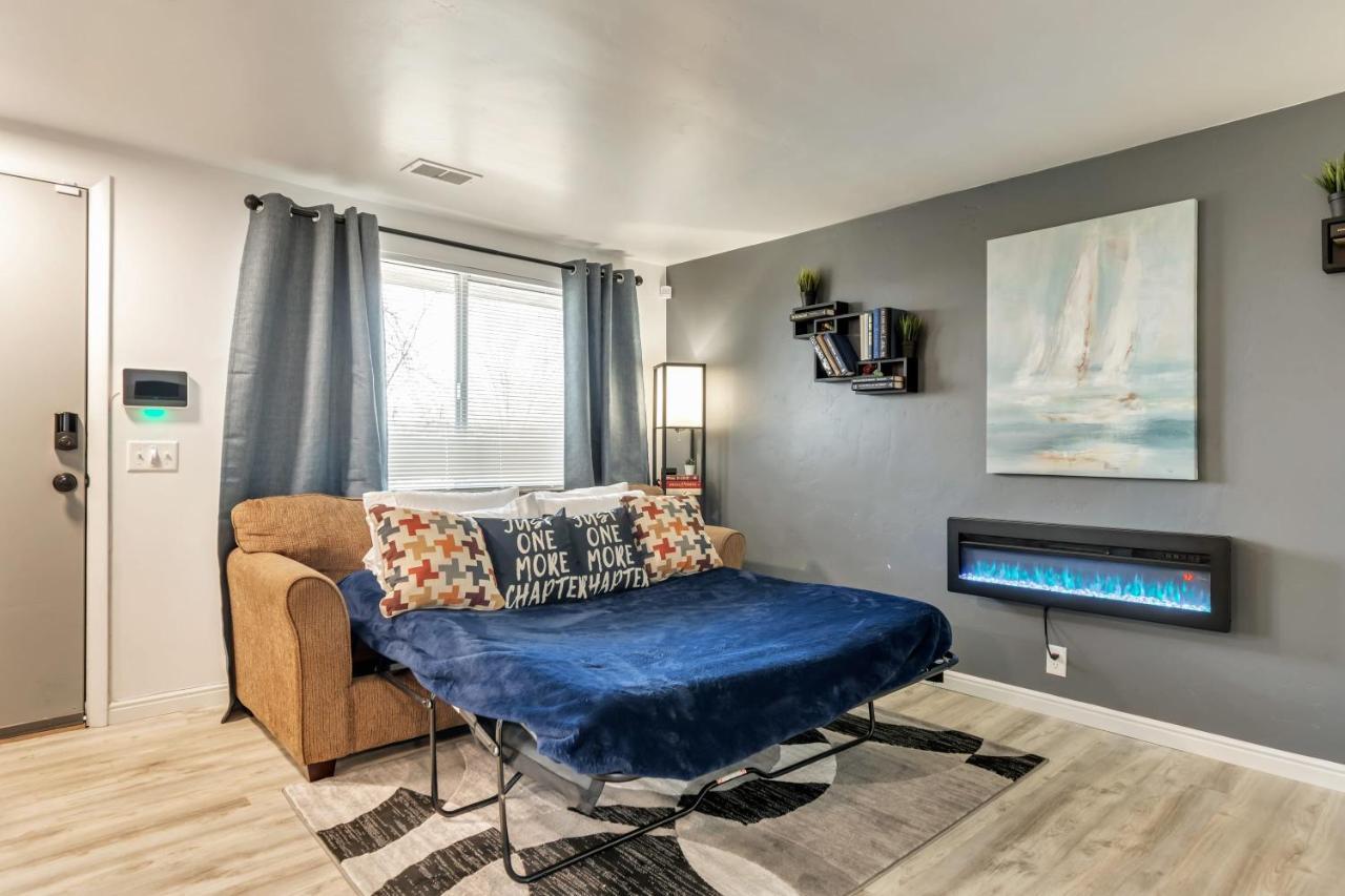 Cozy For Bookworms - Laundry - King Bed - Parking Apartment Солт Лейк Сити Екстериор снимка