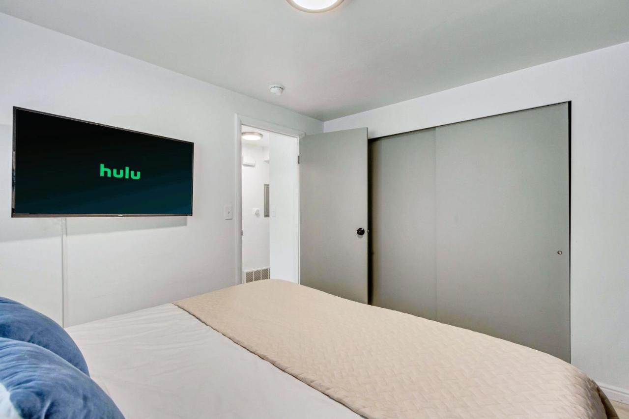 Cozy For Bookworms - Laundry - King Bed - Parking Apartment Солт Лейк Сити Екстериор снимка