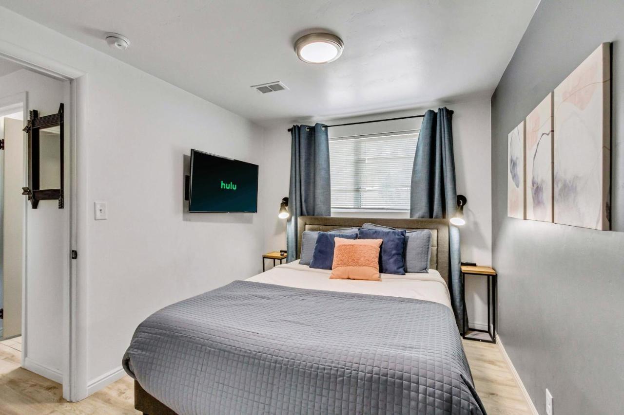 Cozy For Bookworms - Laundry - King Bed - Parking Apartment Солт Лейк Сити Екстериор снимка